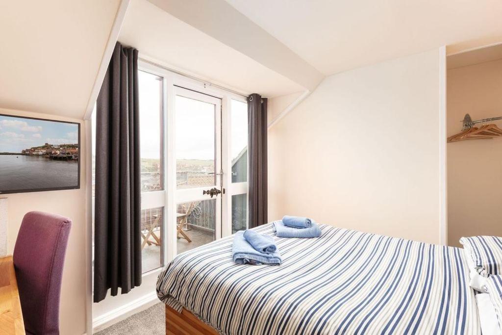 Silver Street Suites ウィットビー エクステリア 写真
