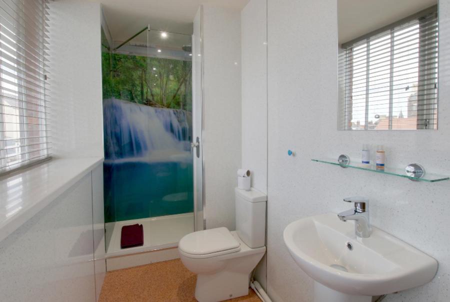 Silver Street Suites ウィットビー エクステリア 写真