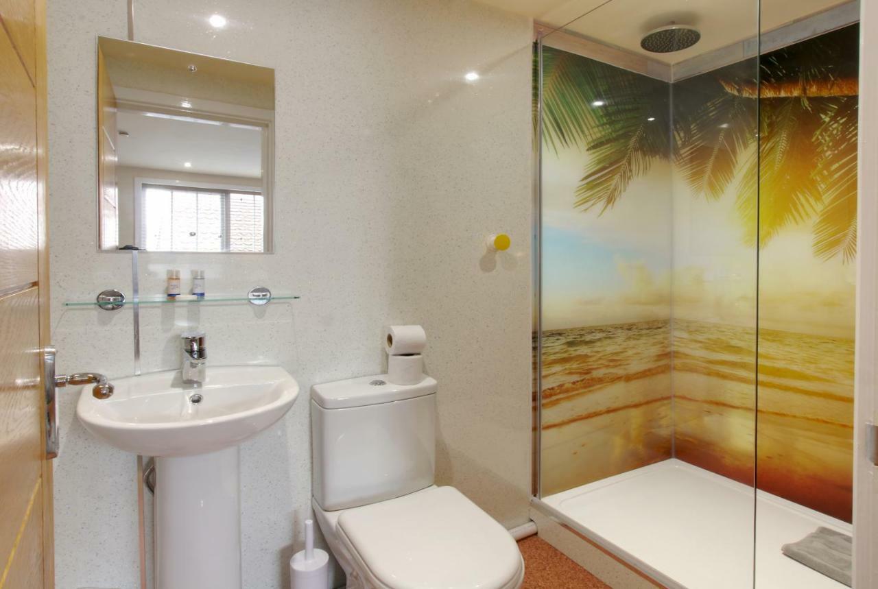 Silver Street Suites ウィットビー エクステリア 写真
